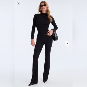 Fashion Nova Women’s Mock Neck Flare Leg Pant Set BLK L